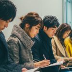 知られざるモデル事務所のリアル：面接、書類、オーディションの真実